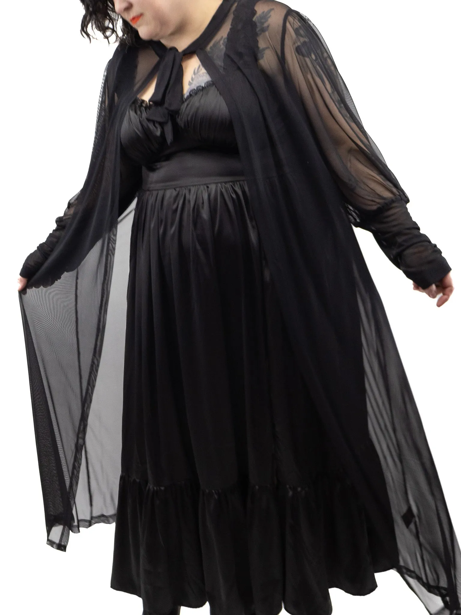 Beyond the Veil Duster LIVELY GHOSTS