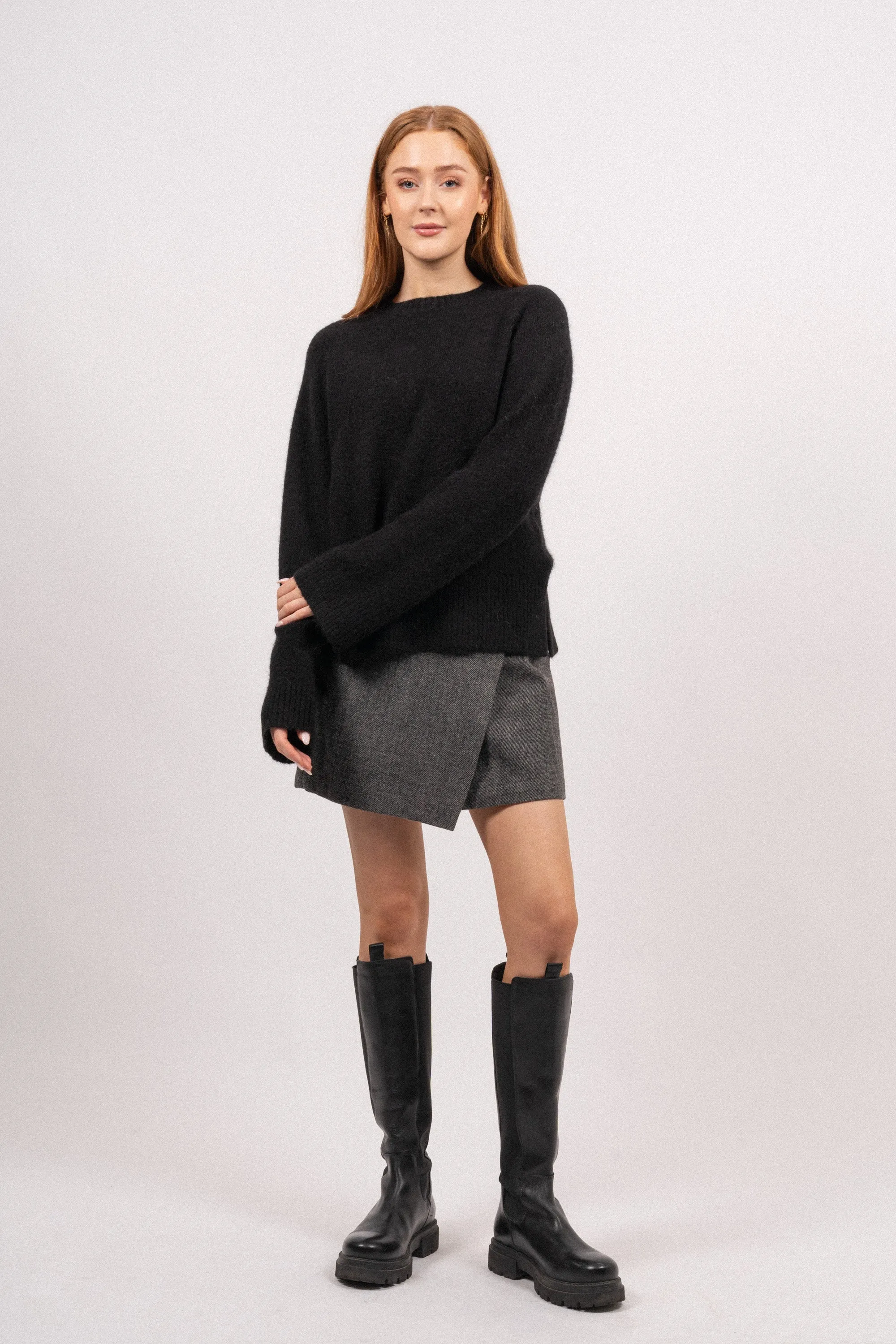 Ceara Hope Raglan Pullover - Black