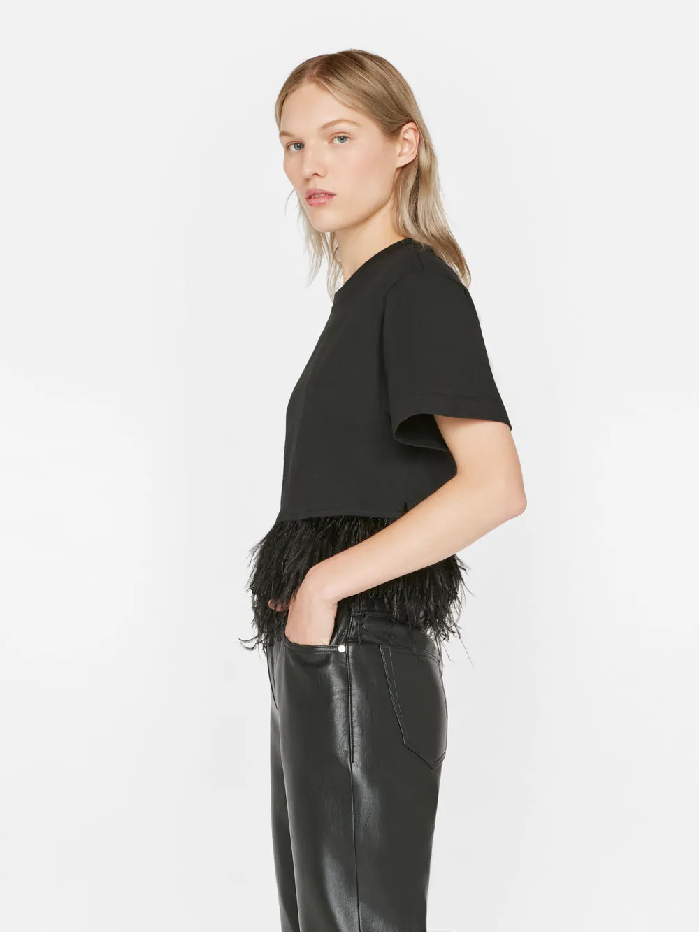 Cropped Feather Tee -- Noir