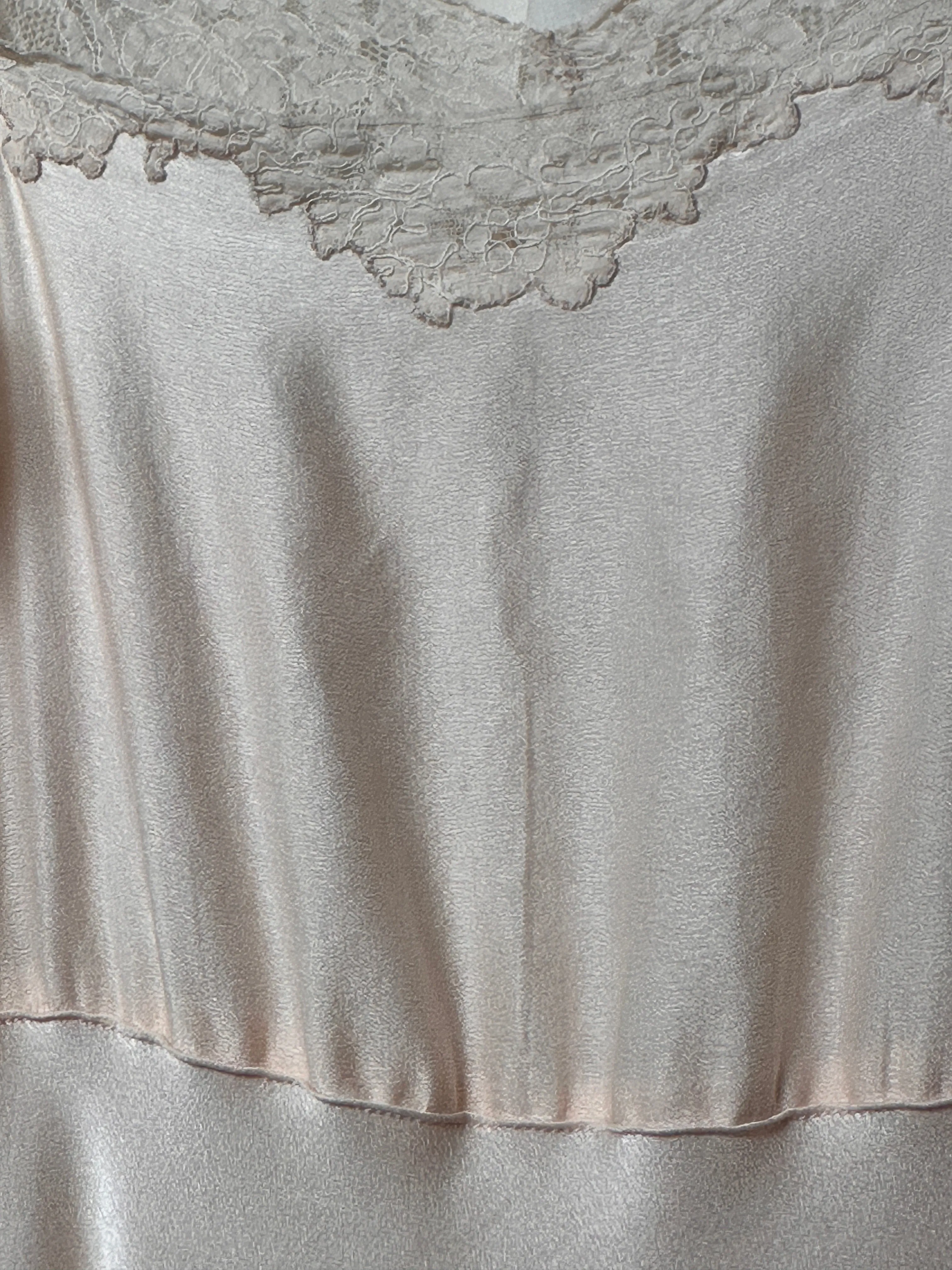 Vintage 1930’s Baby Pink Silk Négligée