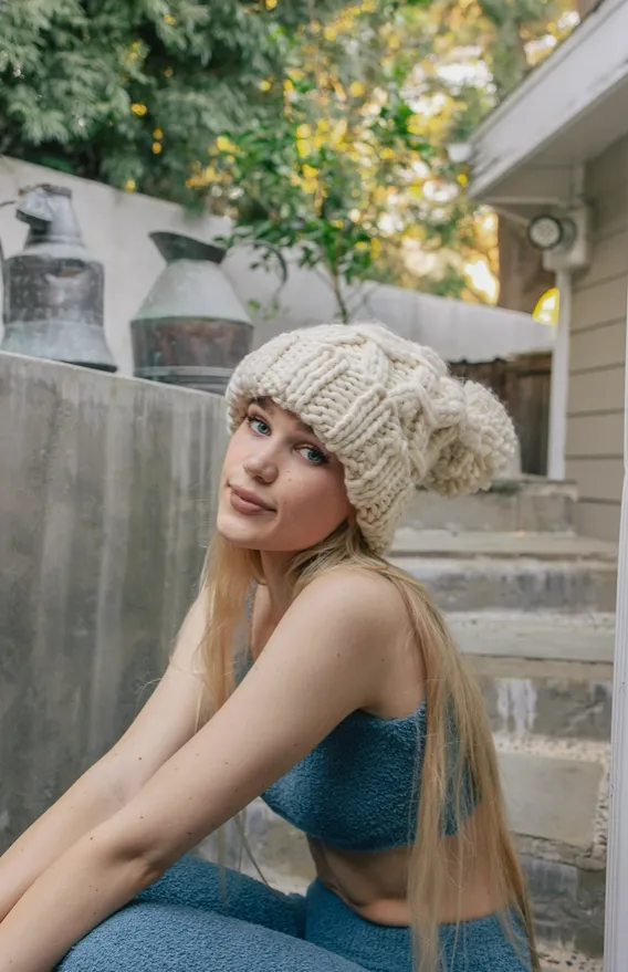 Winter Day Oversized Pom Pom Chunky Knit Beanie